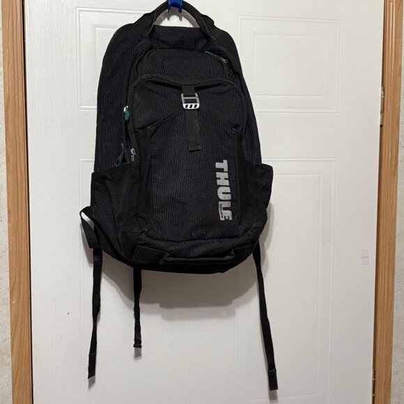 Thule Crossover 32L Laptop Backpack Black For 15" MacBook Pro Padded Case Logic - Picture 13 of 16